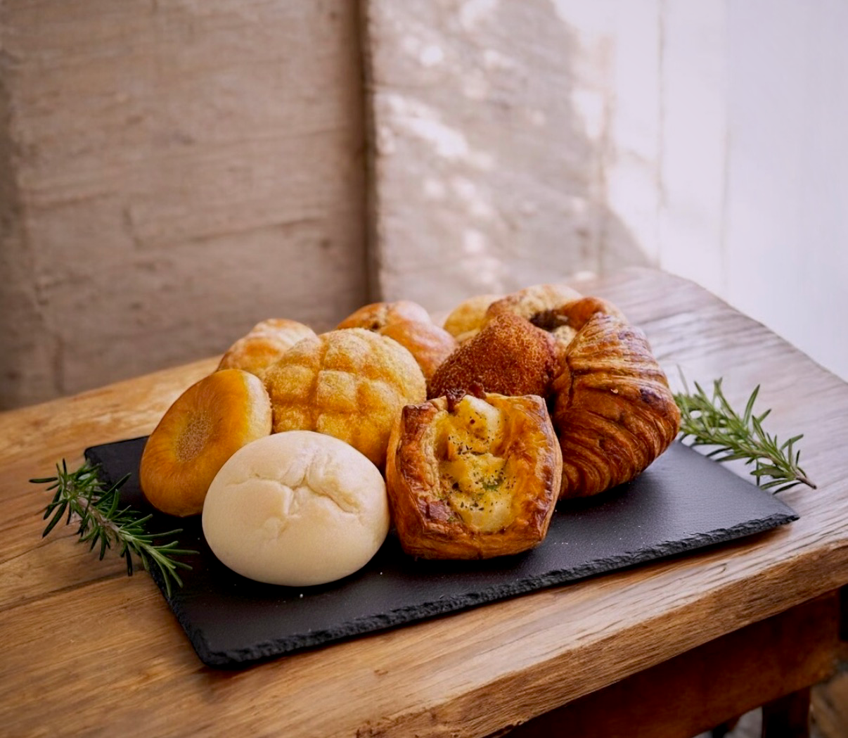 もったいないアソート11～12個のパン